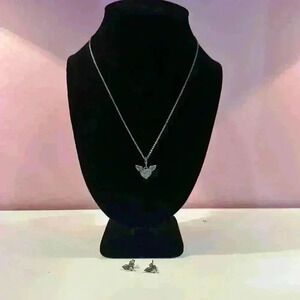 Pandora, angel wing necklace and earring set